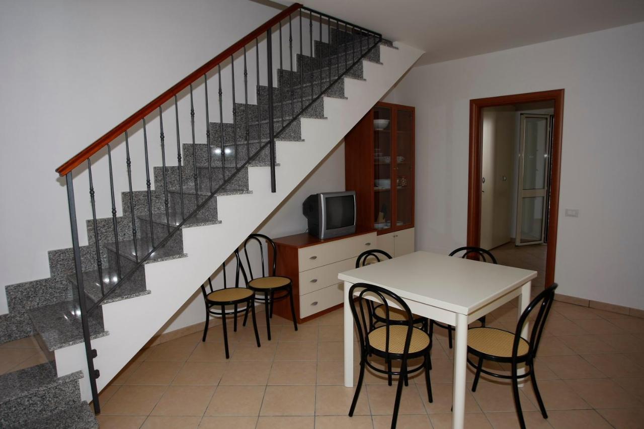 Residence Gualtieri Sant'Andrea Apostolo dello Ionio Buitenkant foto