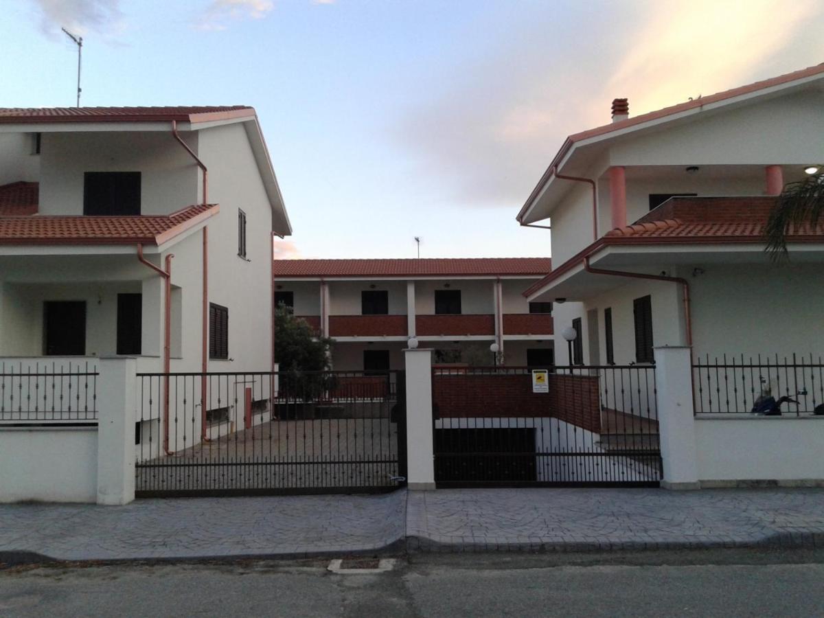 Residence Gualtieri Sant'Andrea Apostolo dello Ionio Buitenkant foto